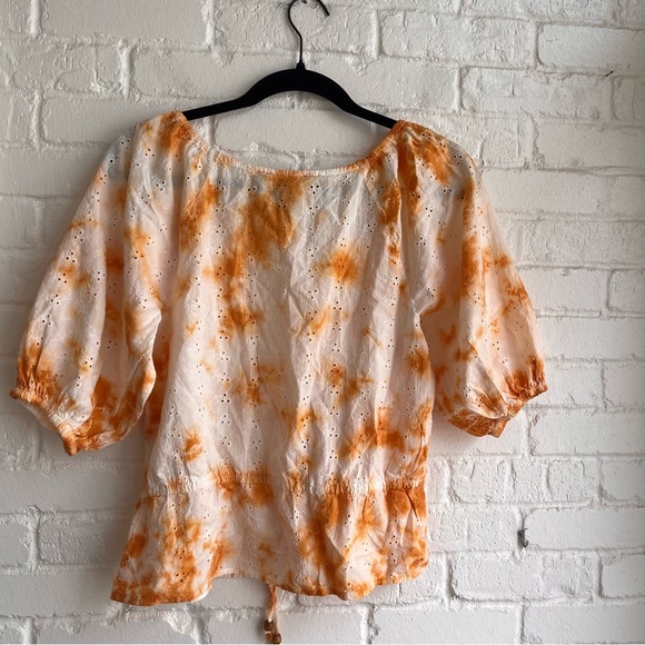 Broadway 38 Eyelet Blouse - Picture 5 of 15